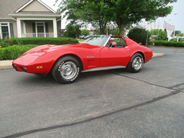1975 Chevrolet Corvette STINGRAY - photo 2