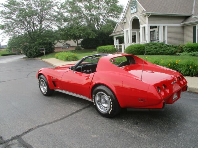 1975 Chevrolet Corvette STINGRAY - photo 3