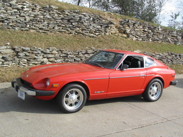 1975 Datsun Z-Series 4-speed-A/C