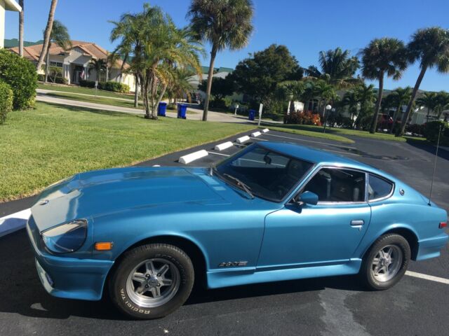 1975 Datsun 280Z - restored - rust -free 5 speed A/C leather seats. Mint Conditi 1975 Datsun Z-Series