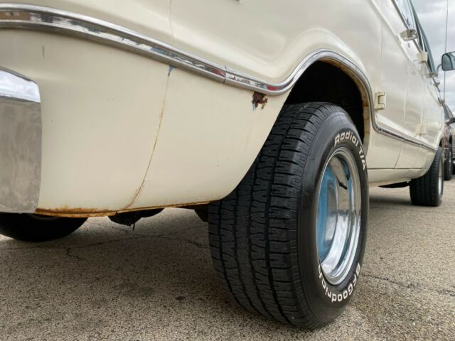 1977 Dodge B200 Van - photo 11