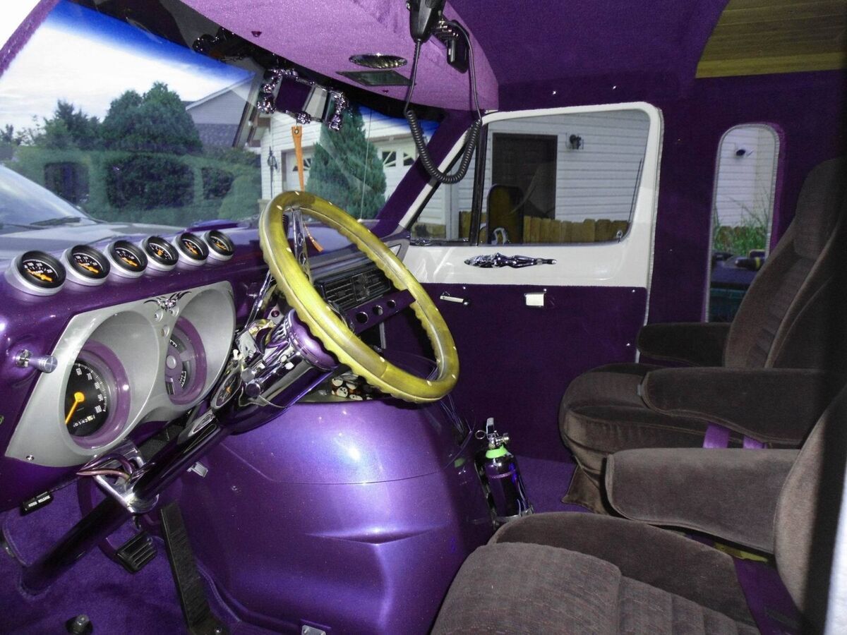1975 Dodge B200 Tradesman van - photo 3