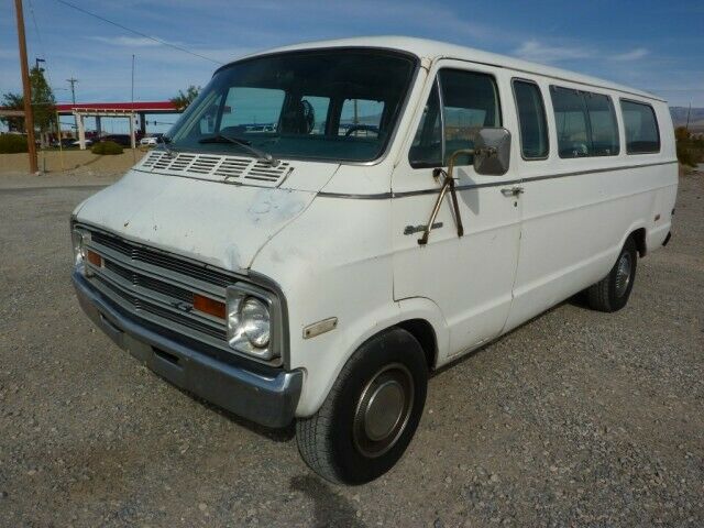1975 DODGE MAXI PASSENGER VAN 73000 MILES ALL ORIGINAL CALIFORNIA VAN AIR COND 1975 Dodge Ram Van