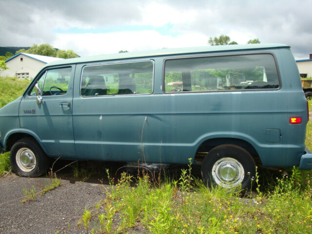 1975 Dodge Ram Van 250 Window Van - photo 10