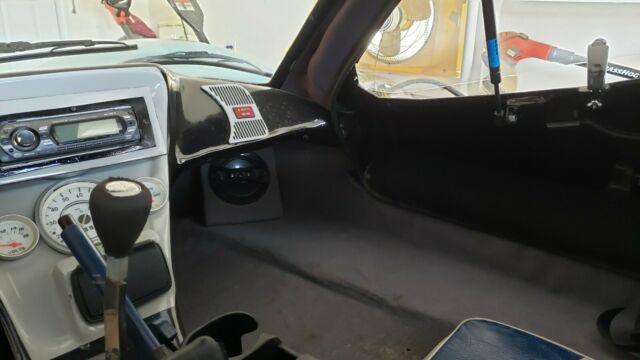 1979 Volkswagen Beetle - Classic Uninstalled New Cloth Racing Seats - photo 11
