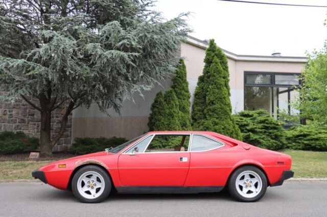 1975 Ferrari 308GT4 - photo 5