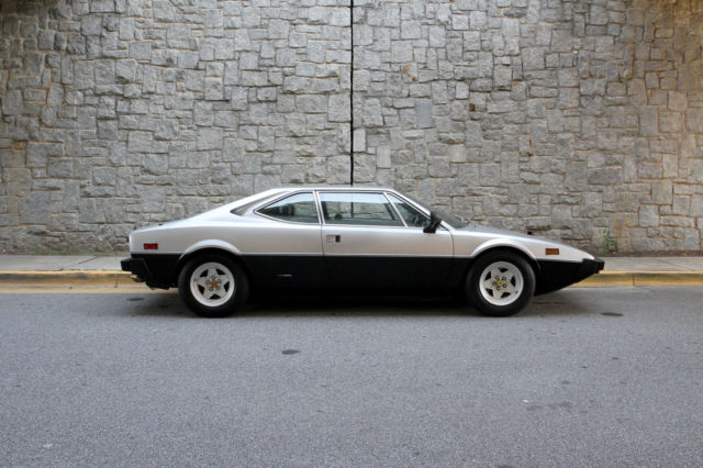 1975 Ferrari 308 GT4 - photo 3