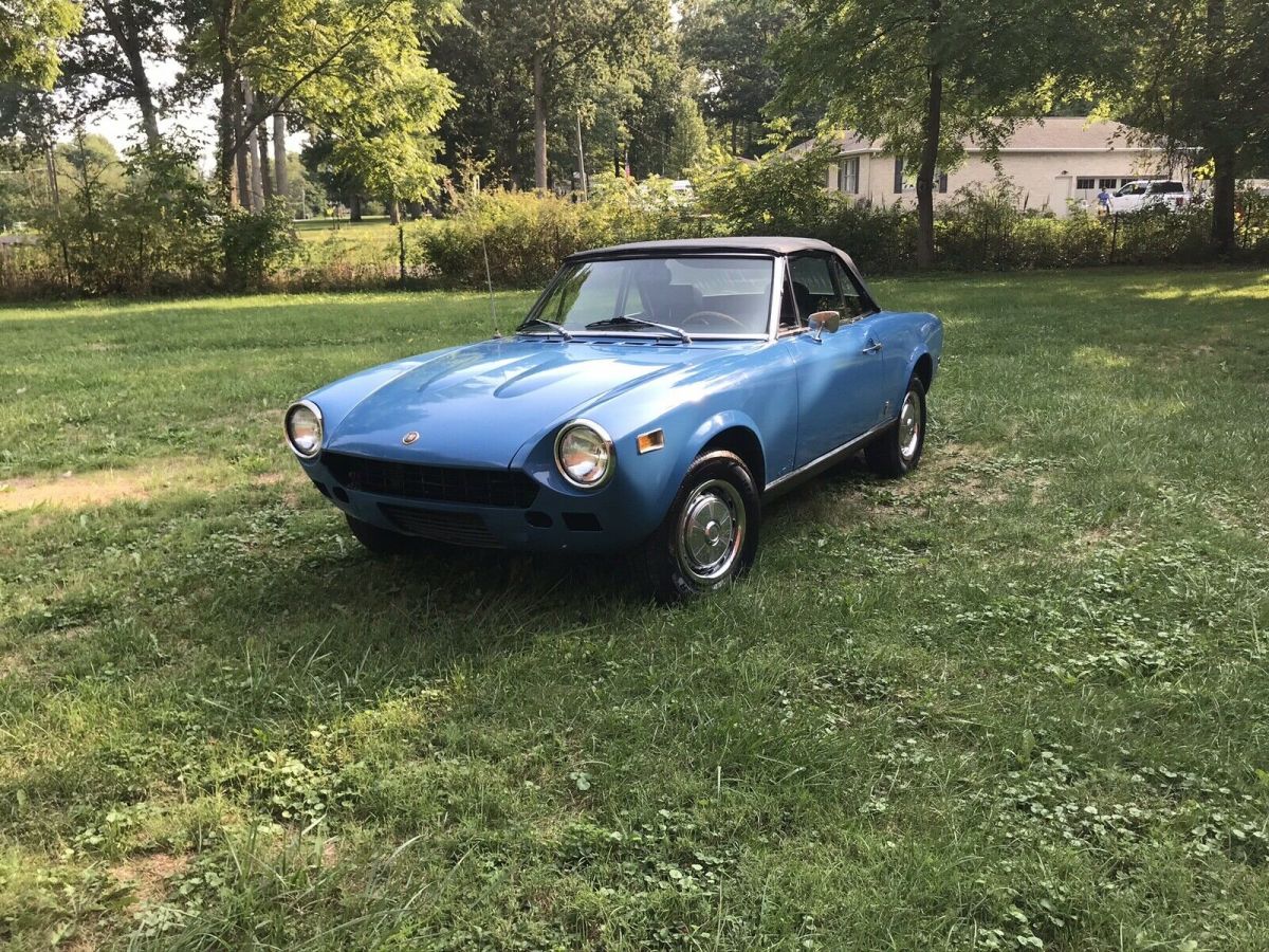 1975 Fiat 124 Spider 1800 - photo 2