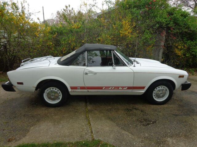1975 FIAT 124 SPYDER 1.8 W/MANUAL TRANNY 0RIGINAL 21K NO PAPERS/KEYS 1975 Fiat 124 Spider