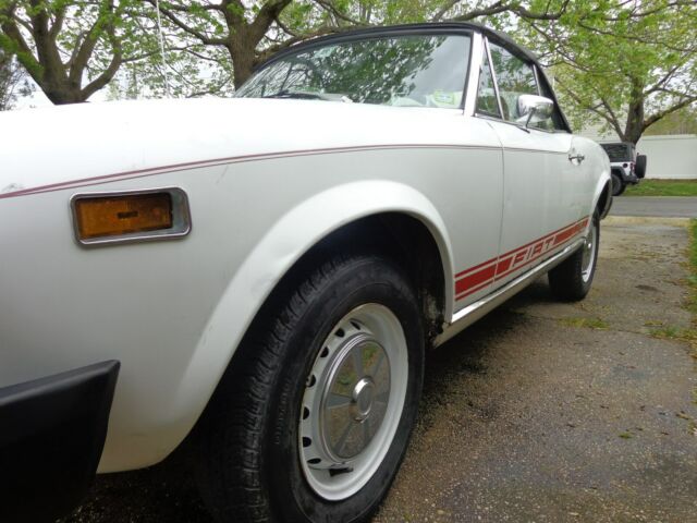 1975 Fiat 124 Spider - photo 10