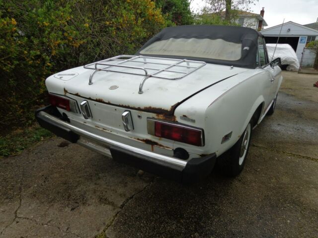 1975 Fiat 124 Spider - photo 3