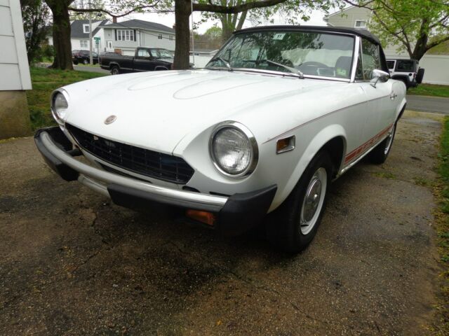 1975 Fiat 124 Spider - photo 4