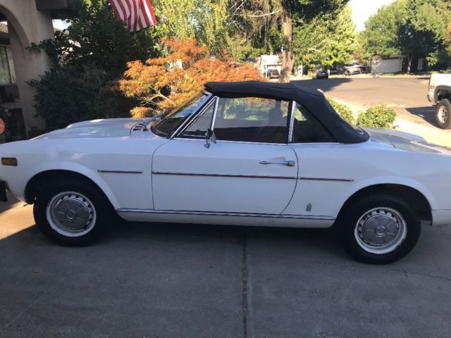 1975 Fiat 124 Spider - photo 2