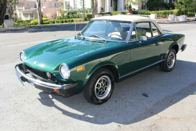 1975 Fiat 124 Spider - photo 4