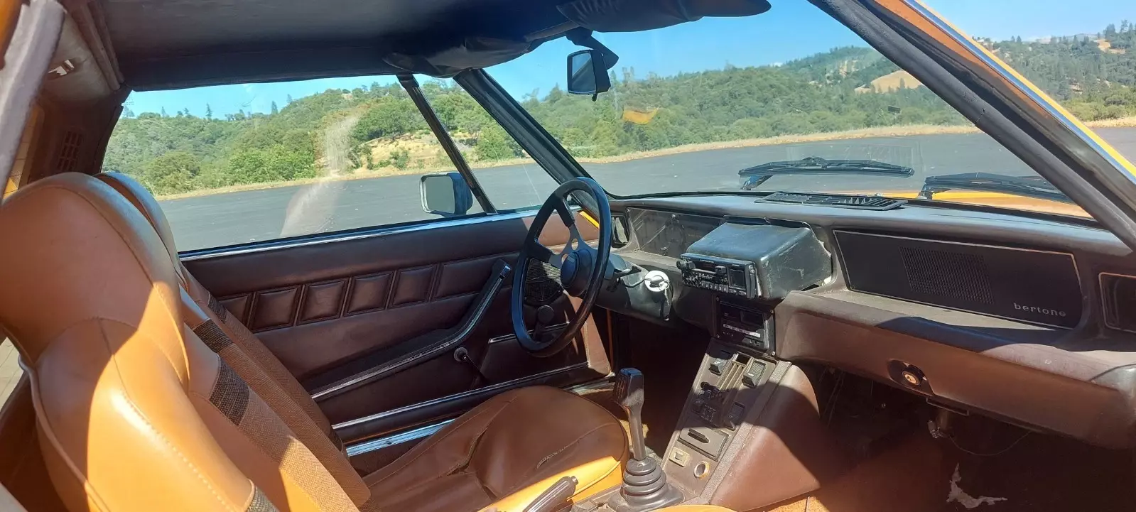 1975 Fiat X-1/9 Bertone Garaged for 45 years - photo 11