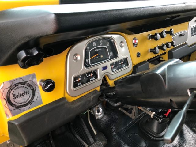 1975 Toyota Land Cruiser FJ40 - photo 13