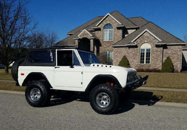 1975 Ford Bronco, 370 Horse AOD, Frame Off Professional Restoration 1975 Ford Bronco