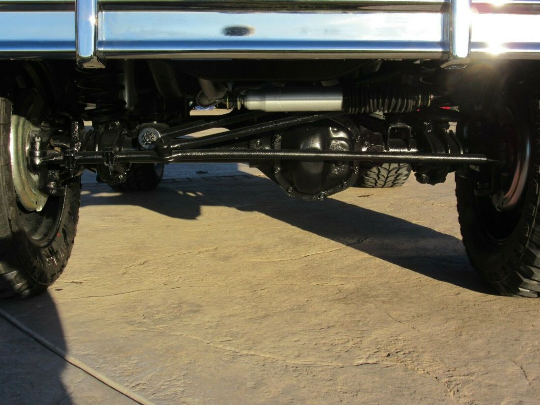 1975 Ford Bronco Frame-Off Restoration - FREE DELIVERY - photo 11