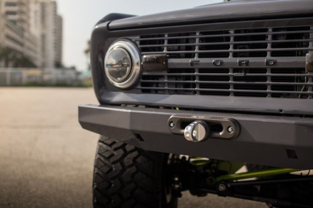 1975 Ford Bronco Custom 38" Tires 5.5" Lift!!! - photo 5