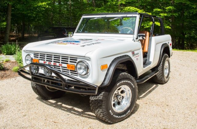1975 Ford Bronco Safari