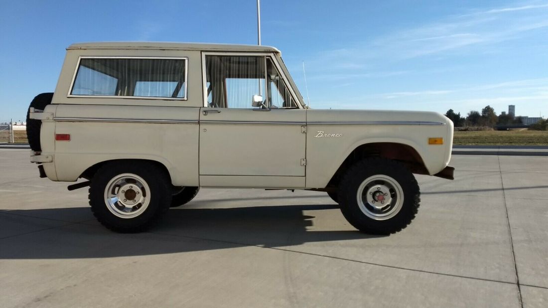 1975 Ford Bronco Rare Denver Bronco Special Edition - photo 5