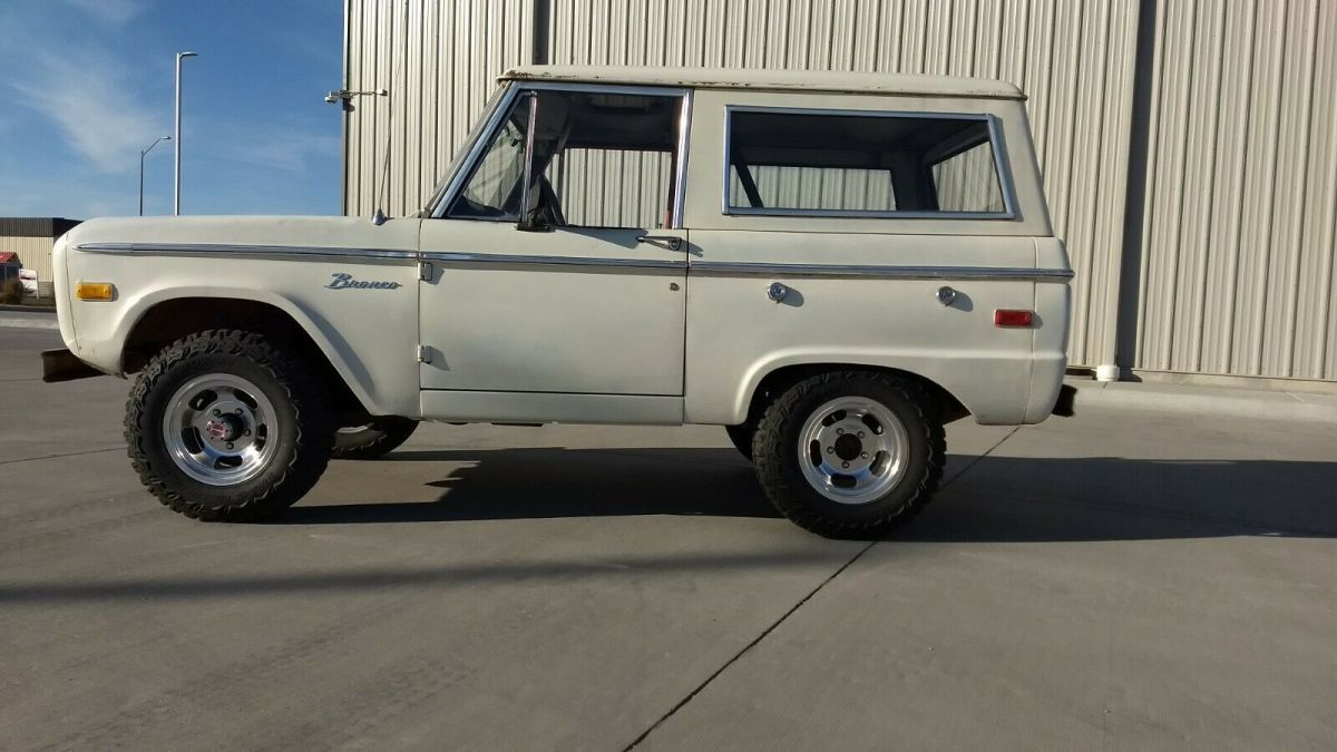 1975 Ford Bronco Rare Denver Bronco Special Edition - photo 9