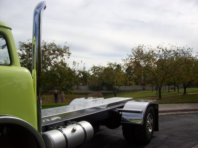 1975 Ford C900 COE Custom Cab - photo 6