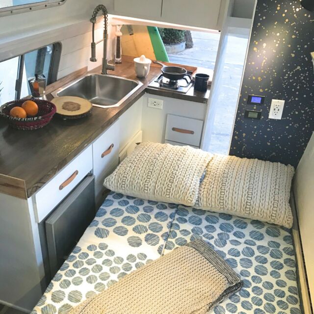 1975 Ford E-Series Van - photo 5