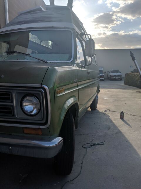 1975 Ford E-Series Van - photo 8