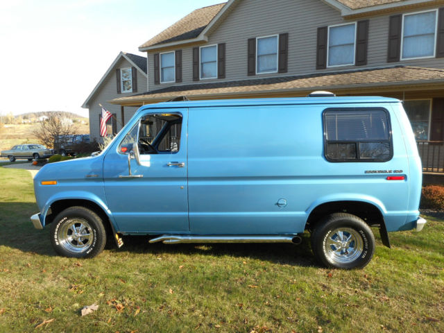 1975 Ford E-Series Van - photo 2