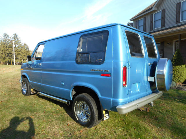 1975 Ford E-Series Van - photo 3