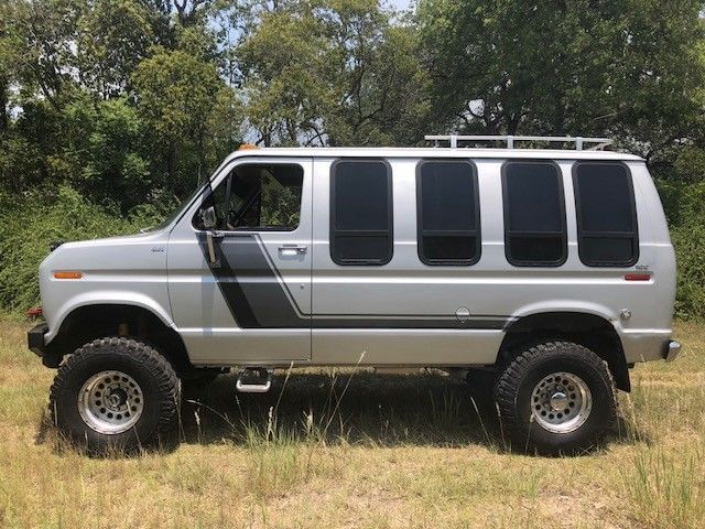1975 Ford E-Series Van 4X4 VAN - photo 5