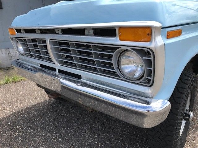 1975 Ford F-250 Custom - photo 3