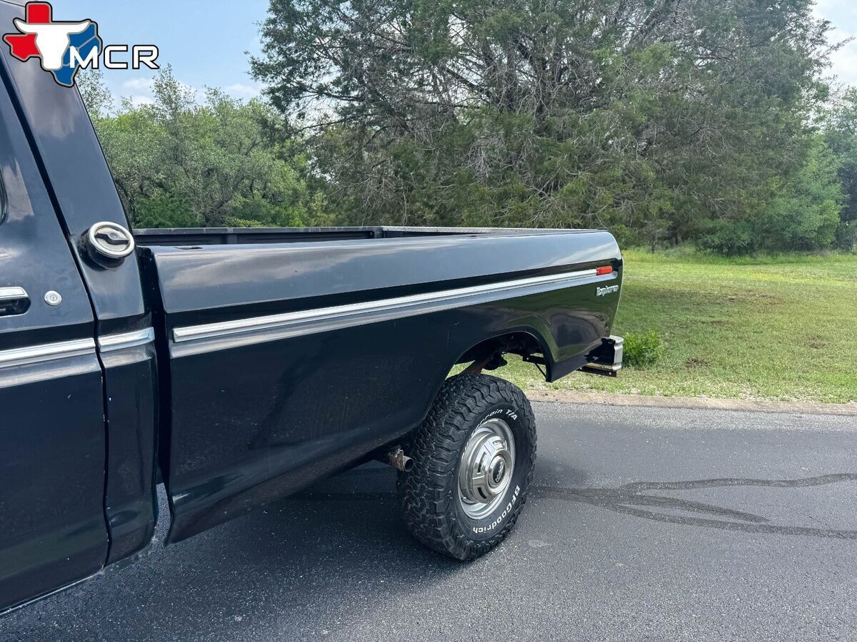 1975 Ford F-250 4x4 - Highboy - Classic Pickup - photo 10