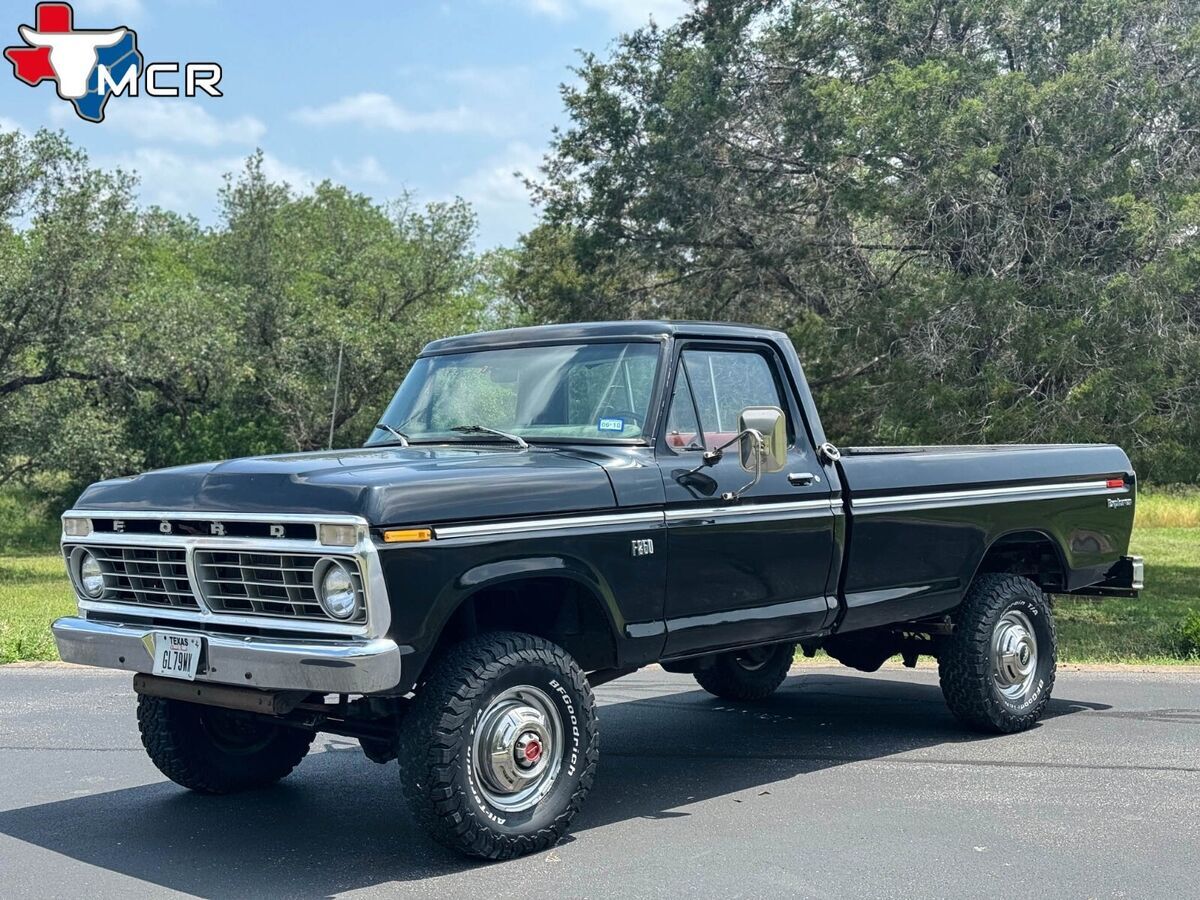 1975 Ford F-250 4x4 - Highboy - Classic Pickup - photo 3