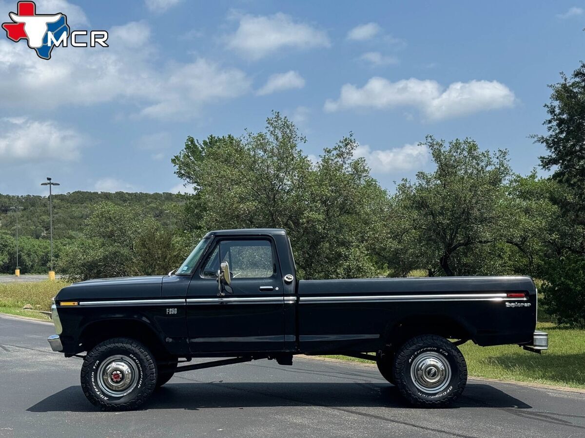 1975 Ford F-250 4x4 - Highboy - Classic Pickup - photo 4