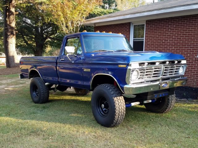 1975 Ford F-250 Highboy 4x4, 460/C6, Powerful-Beautiful Rust Free Truck!!! 1975 Ford F-250 Custom