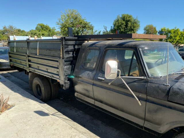 1975 Ford F-350 SUPER CAB - photo 2