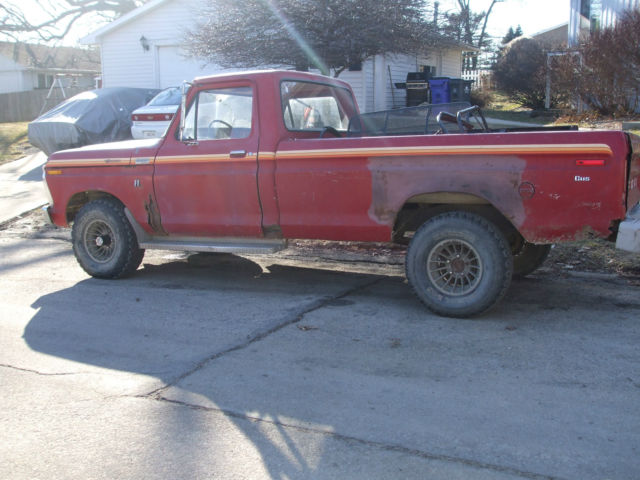 1975 Ford F100 4x4 390 4 speed 1975 Ford F-100