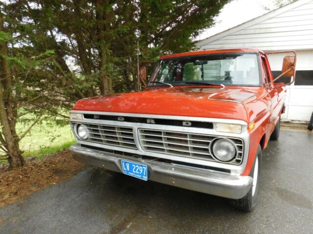 1975 Ford F100 Custom Pickup Truck. 302, 3 on the tree. 1975 Ford F-100 Custom