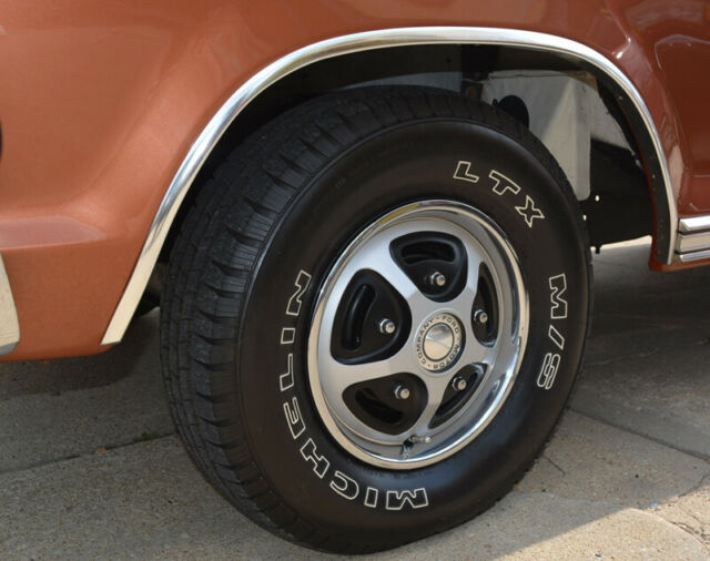 1975 Ford F-100 XLT - photo 2