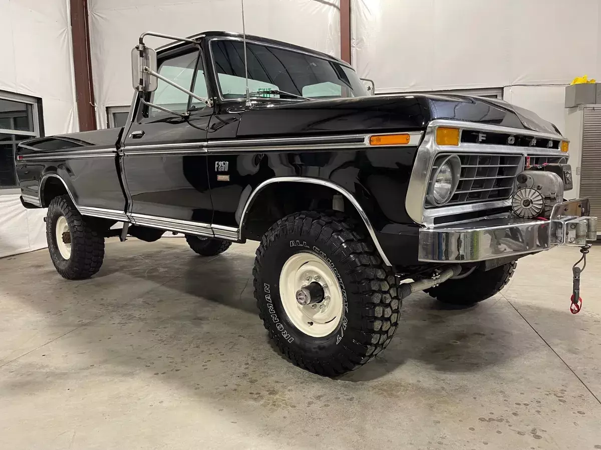 1975 Ford F250 4x4 Ranger XLT, 4x4, Raven Black, Highboy 1975 Ford F-250 Ranger XLT