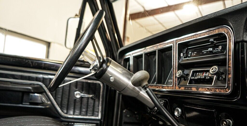 1975 Ford F-250 Ranger XLT - photo 13