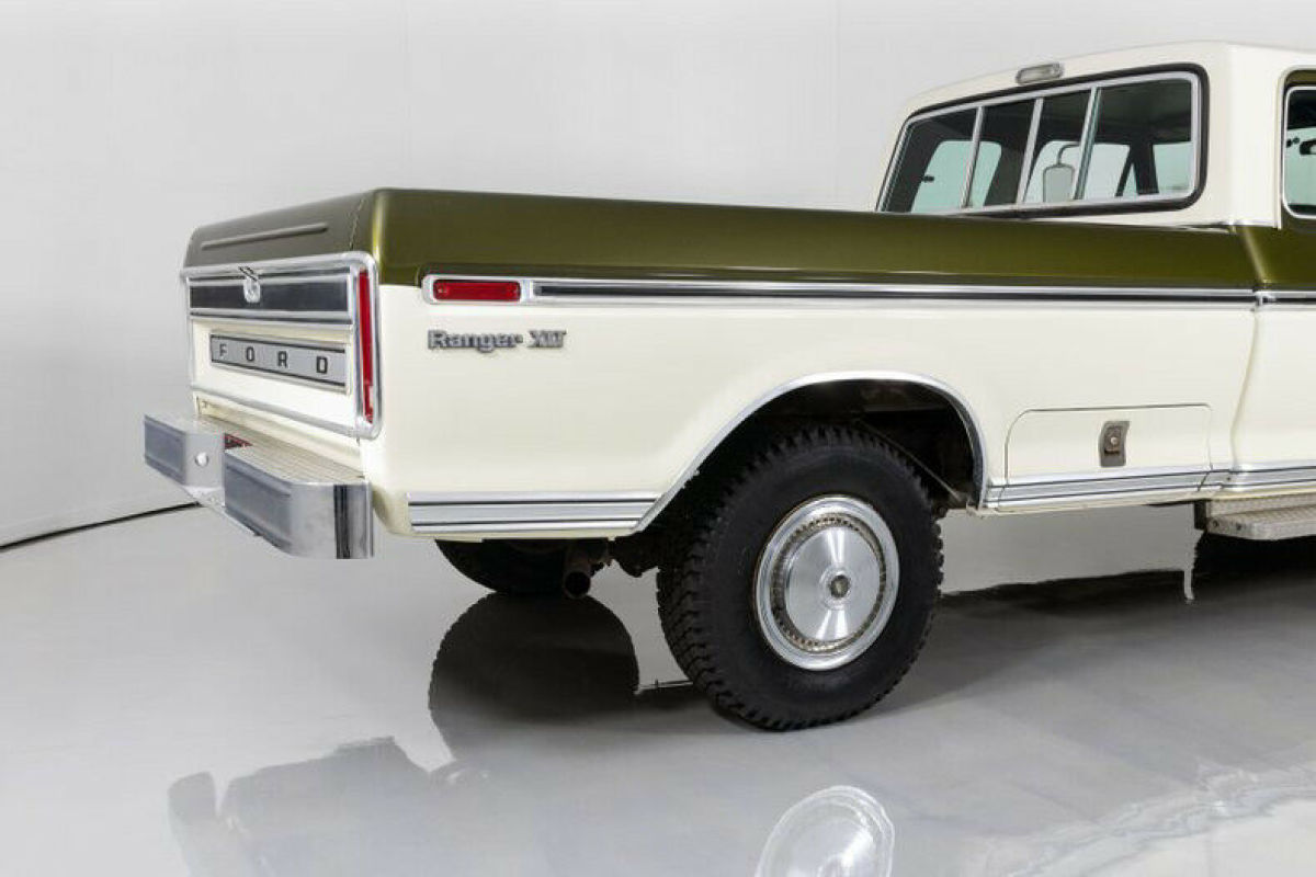 1975 Ford F-250 Camper Special - photo 10