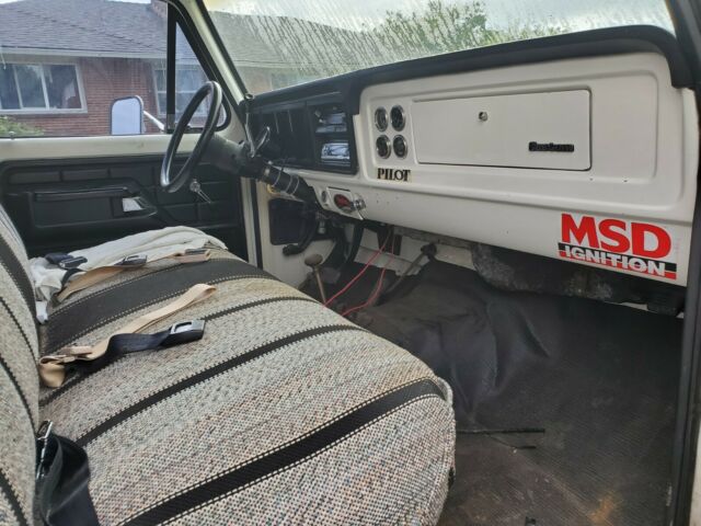 1975 Ford F-250 Custom - photo 3