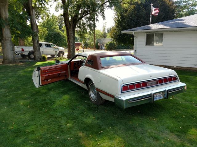 1975 Ford Thunderbird Luxury Copper Edition - photo 3
