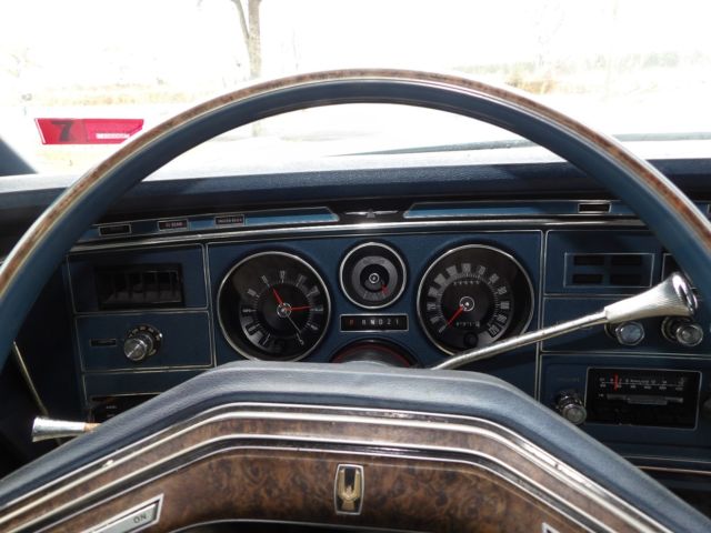 1975 Ford Thunderbird - photo 11