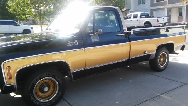 1975 GENTELMAN JIM GMC SIERIA CLASSIC 1500 SIERES 1 OWNER 1975 GMC Sierra 1500 SIEREA CLASSIC