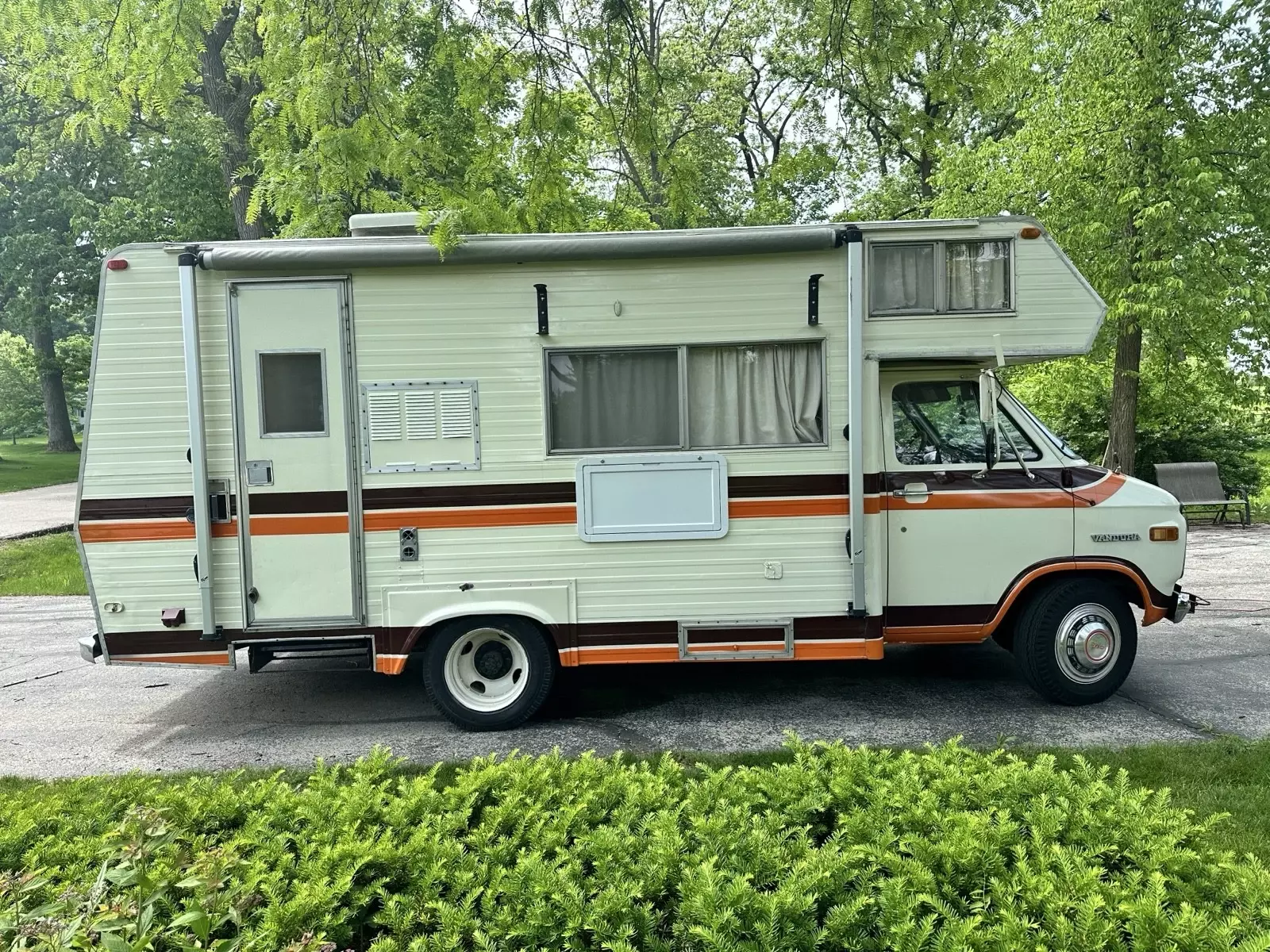 1975 GMC Vandura Van White 1975 GMC Vandura