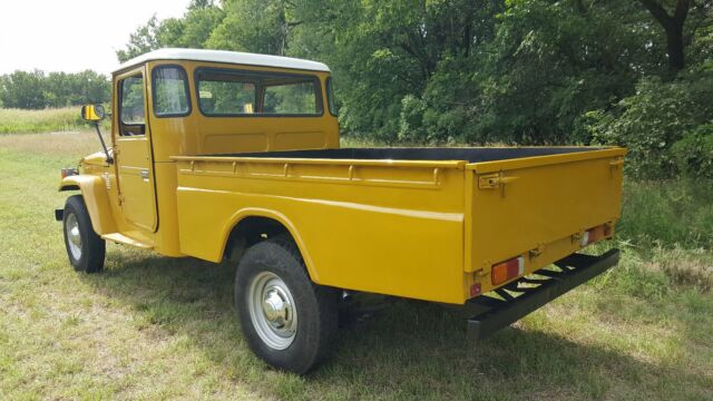 1975 Toyota Land Cruiser pickup - photo 5